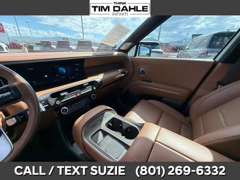 Used 2026 Hyundai Palisade Calligraphy AWD/4WD image 14