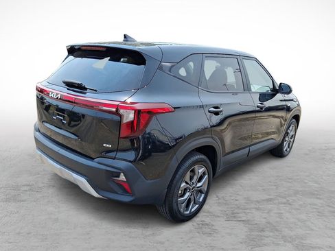Used 2024 Kia Seltos LX AWD/4WD image 5