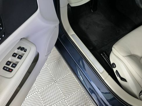 Used 2020 Volvo V60 T5 Momentum w/ Protection Package Premier image 8