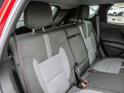 Used 2025 Chevrolet Blazer LT image 19