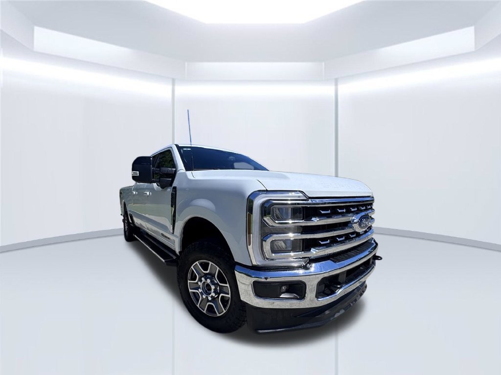 Used 2026 Ford F250 Lariat AWD/4WD image 3