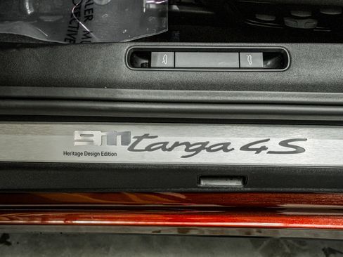 Used 2021 Porsche 911 Targa 4S Heritage Design image 24