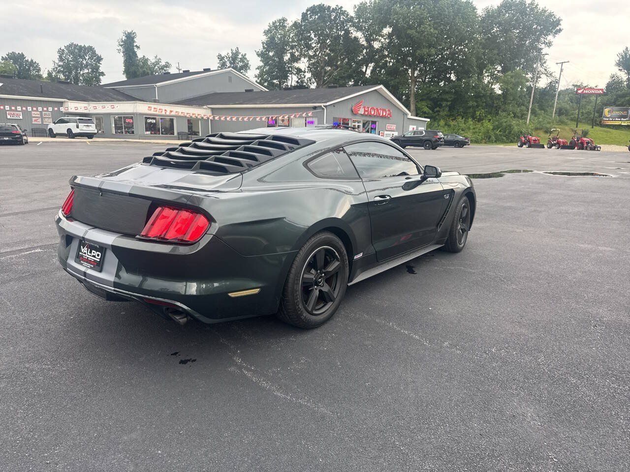 Used 2016 Ford Mustang Coupe RWD image 11