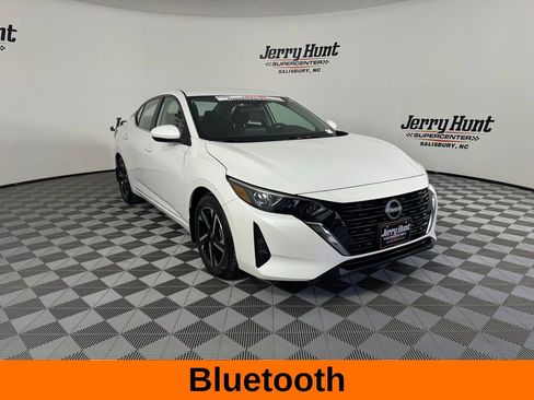 Used 2024 Nissan Sentra SV image 6