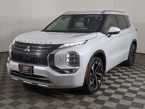 Used 2022 Mitsubishi Outlander SEL image 10