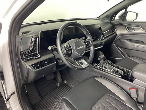 Certified 2023 Kia Sportage X-Line w/ X-Line Premium Package AWD/4WD image 3