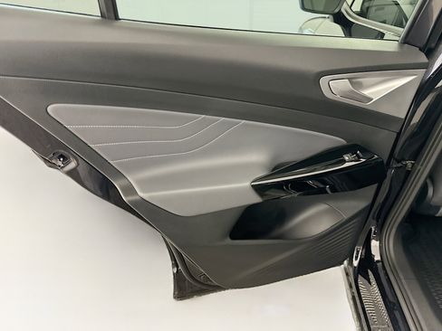 Used 2023 Volkswagen ID.4 Pro S AWD/4WD image 28