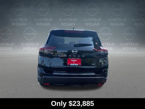 Used 2024 Nissan Rogue SV w/ SV Premium Package FWD image 4