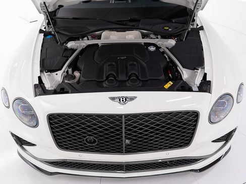 Used 2025 Bentley Flying Spur Plug-In Hybrid AWD/4WD image 50