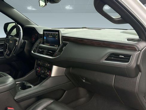 Used 2021 Chevrolet Tahoe LT w/ LT Signature Package RWD image 28