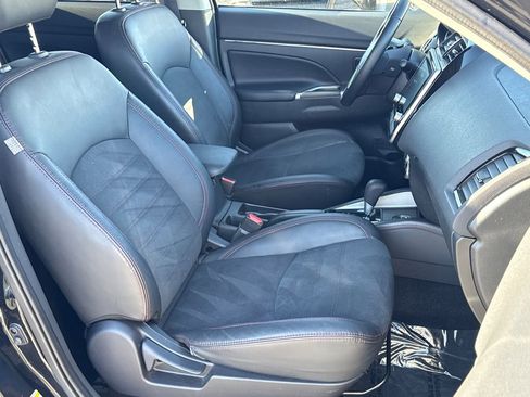 Used 2024 Mitsubishi Outlander Sport 2.0 S image 11