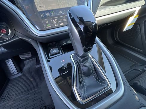 Used 2025 Subaru Legacy Premium image 16