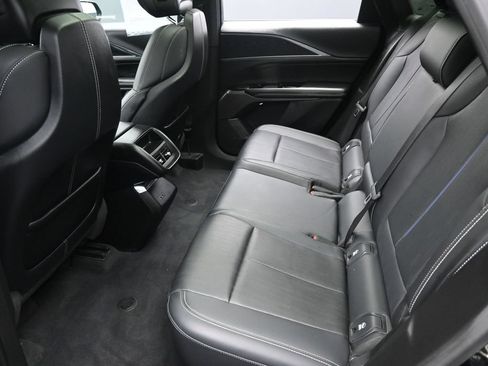 Used 2024 Cadillac Lyriq Luxury RWD image 25