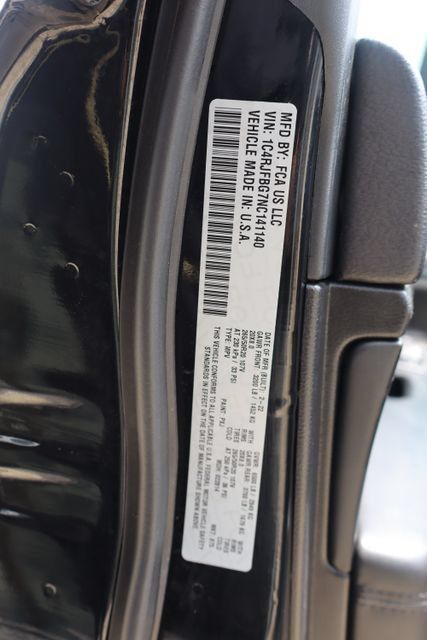 Used 2022 Jeep Grand Cherokee Limited w/ Tech Group AWD/4WD image 40