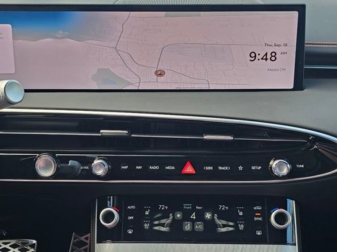 New 2026 Genesis GV70 2.5T Sport Prestige image 13