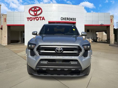 Used 2024 Toyota Tacoma SR5 image 2