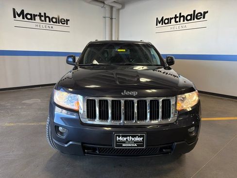 Used 2013 Jeep Grand Cherokee Laredo AWD/4WD image 2