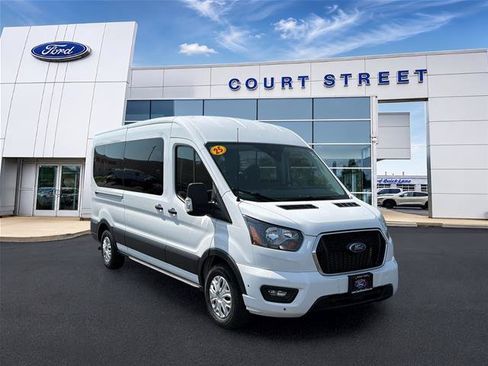 Certified 2025 Ford Transit 350 XLT RWD image 3