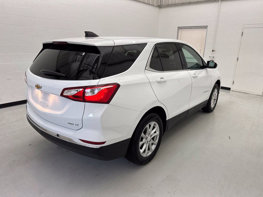 Used 2020 Chevrolet Equinox LT w/ Driver Convenience Package AWD/4WD image 9