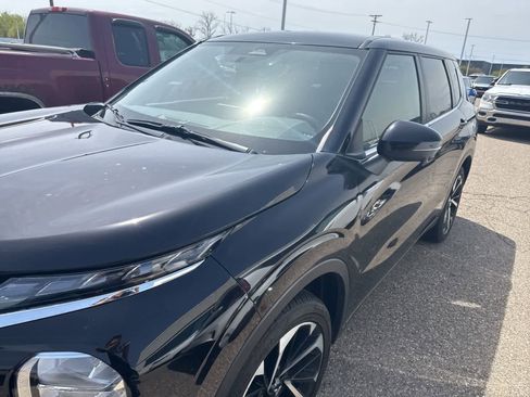 Used 2024 Mitsubishi Outlander SE AWD/4WD image 19