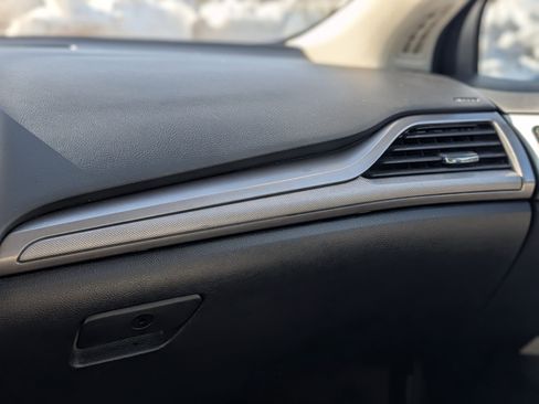 Used 2020 Ford Fusion S image 15