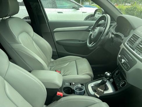 Used 2018 Audi Q3 2.0T Premium w/ Convenience Package AWD/4WD image 10