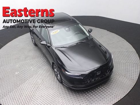 Used 2024 Honda Accord EX image 3
