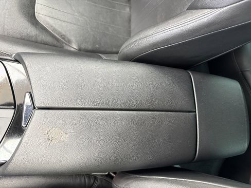 Used 2019 Maserati Levante AWD/4WD image 33