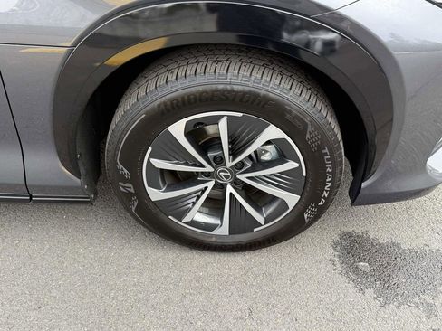 Used 2024 Lexus RZ 300e Premium w/ Accessory Package (Z1) image 7