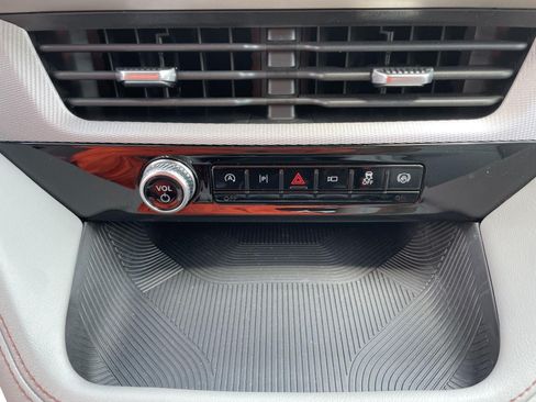 Certified 2026 Ford Explorer Active w/ Active Comfort Package AWD/4WD image 25