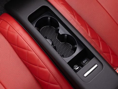 Used 2023 Bentley Continental GT Azure image 30