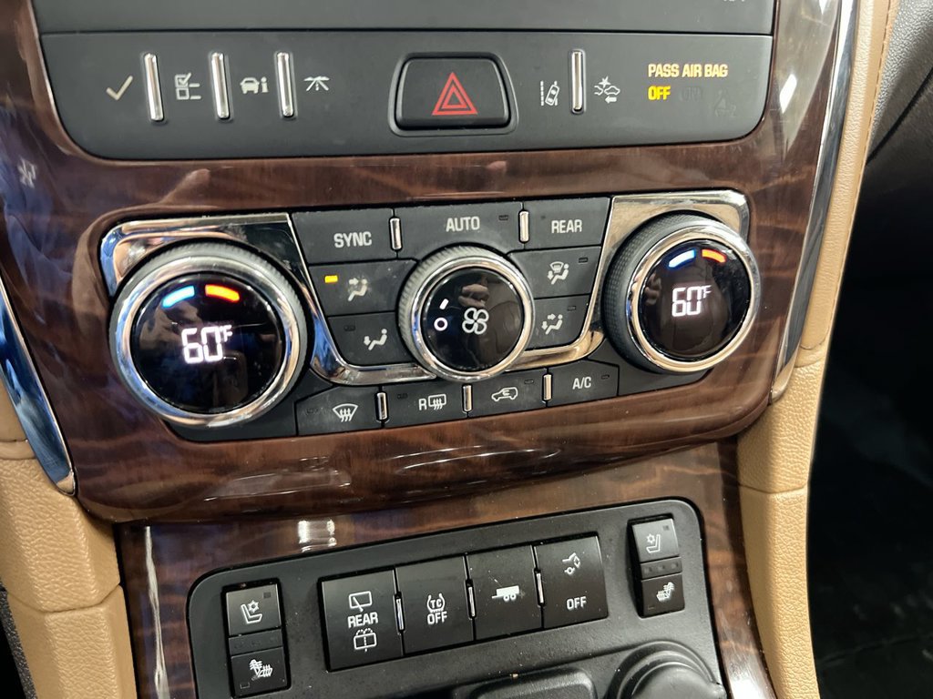 Used 2015 Buick Enclave Premium w/ Experience Buick Package FWD image 17