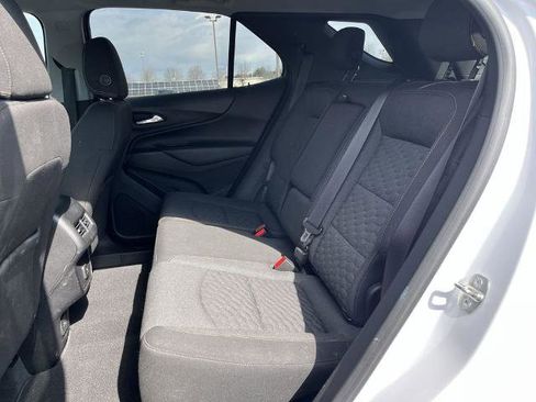 Used 2019 Chevrolet Equinox LT w/ Sun & Navigation Package AWD/4WD image 24