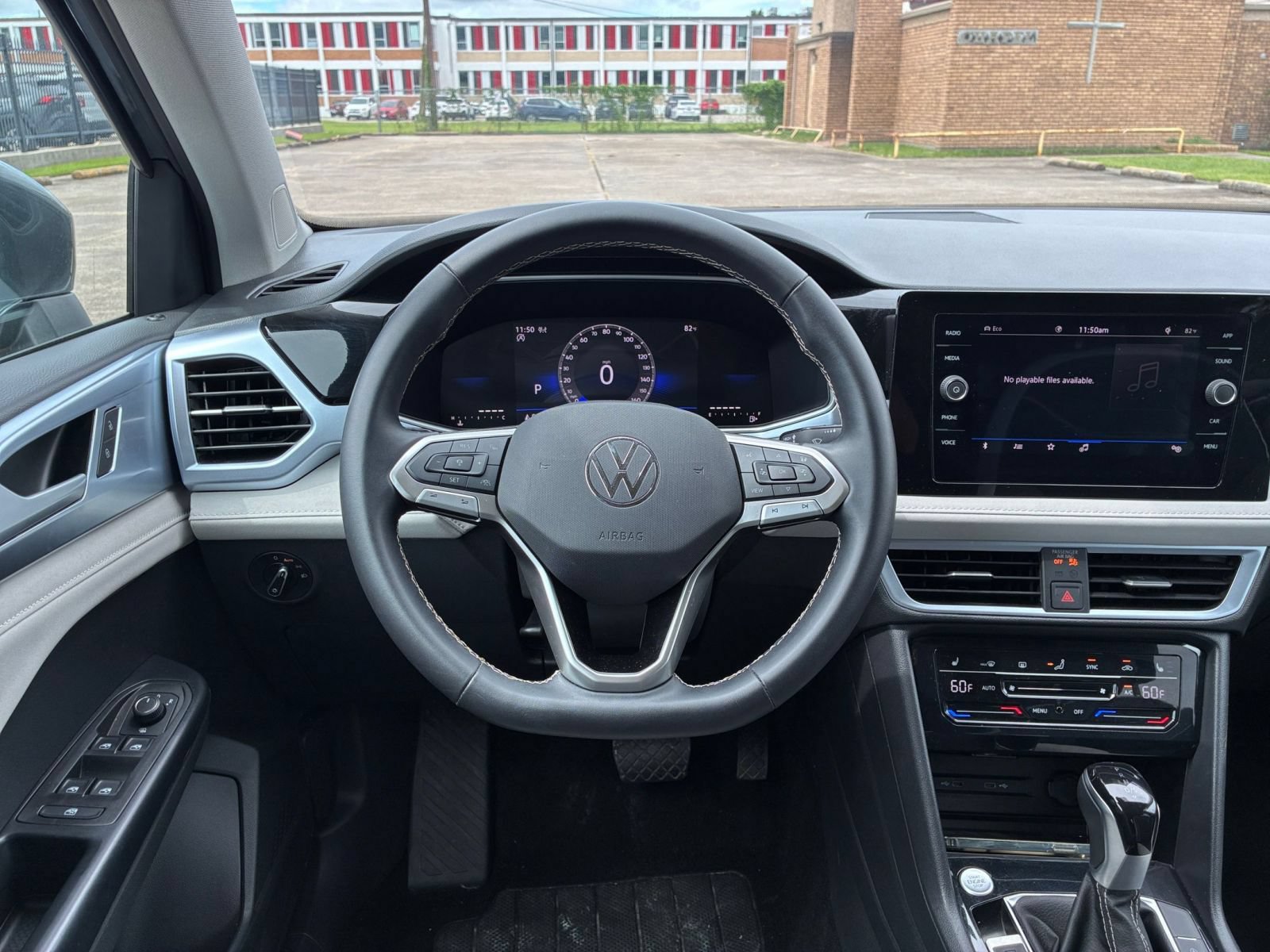Used 2026 Volkswagen Taos SE AWD/4WD image 34