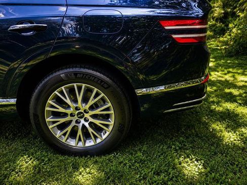 Used 2025 Genesis GV80 2.5T Standard AWD/4WD image 9