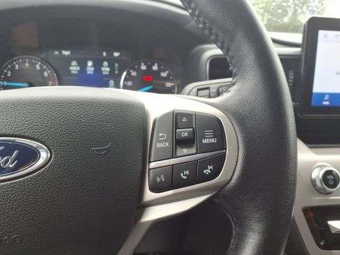 Certified 2023 Ford Explorer XLT w/ Equipment Group 202A AWD/4WD image 18