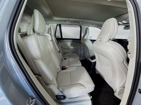Certified 2026 Volvo XC90 T8 Ultra w/ Protection Package Premier AWD/4WD image 30