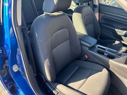 Used 2025 Nissan Altima 2.5 SV image 36