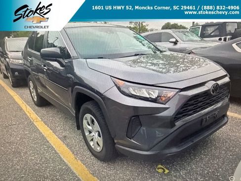 Used 2022 Toyota RAV4 LE AWD/4WD image 1