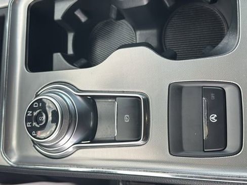 Certified 2024 Ford Edge SEL w/ Sport Appearance Package image 25