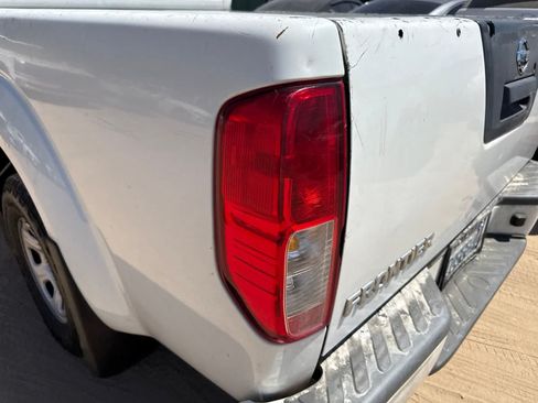 Used 2017 Nissan Frontier S RWD image 11