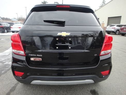 Used 2019 Chevrolet Trax LT w/ LT Convenience Package AWD/4WD image 5