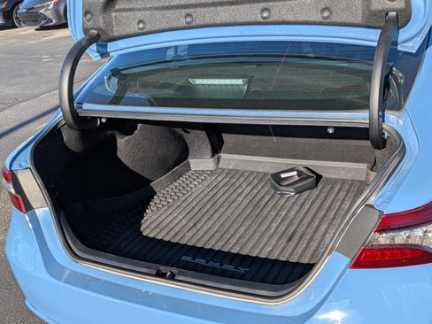 Used 2023 Toyota Camry XSE image 21