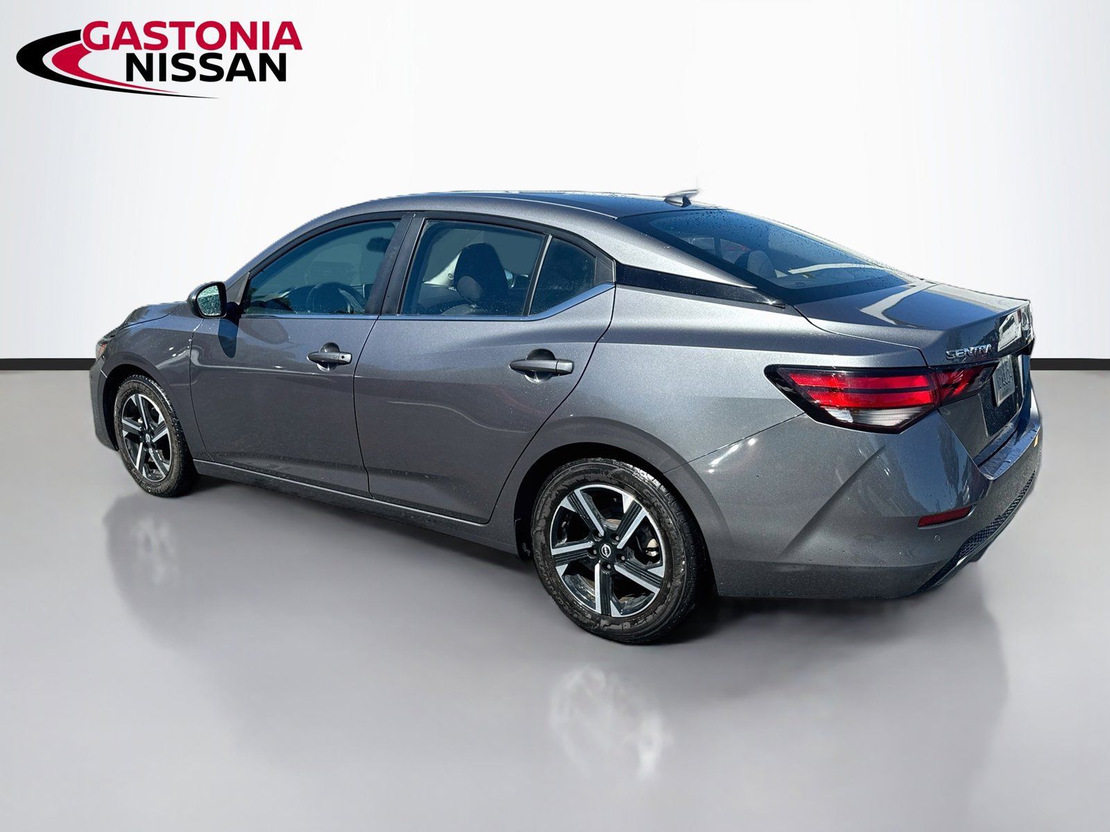 Used 2024 Nissan Sentra SV FWD image 6