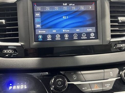 Used 2021 Chrysler Voyager Lxi FWD image 12