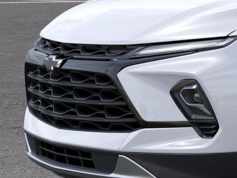 New 2026 Chevrolet Blazer LT w/ Sound & Technology Package FWD image 37