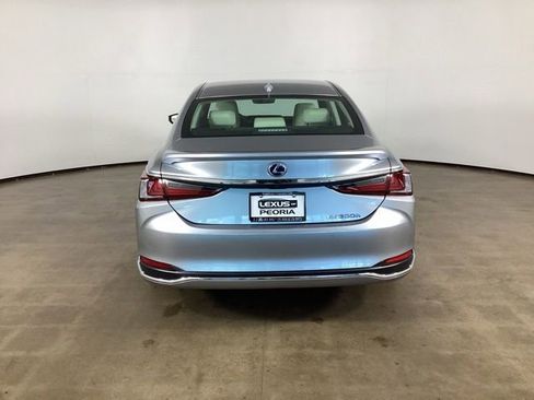 Used 2022 Lexus ES 300h w/ Premium Package FWD image 10