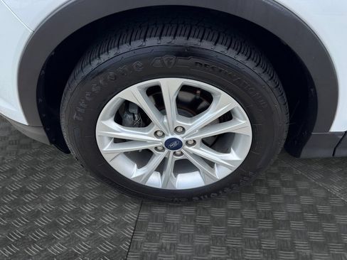Used 2018 Ford Escape SE FWD image 14