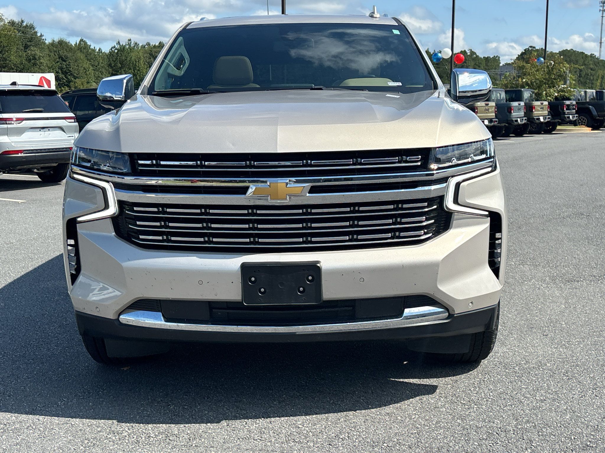 Used 2021 Chevrolet Tahoe Premier RWD image 2