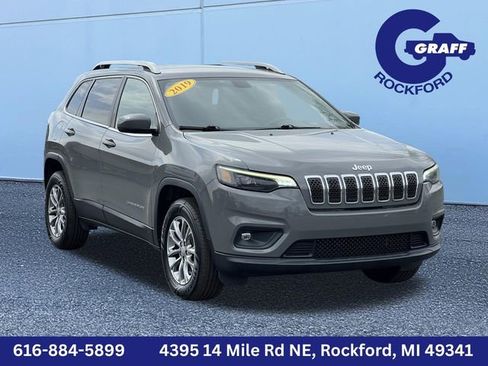 Used 2019 Jeep Cherokee Latitude Plus AWD/4WD image 1